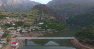 10 نمونه پل عابر پیاده مدرن در جهان: شاهکارهای مهندسی و طراحی